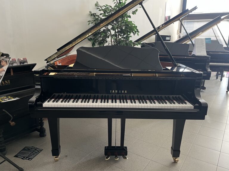 Yamaha C3